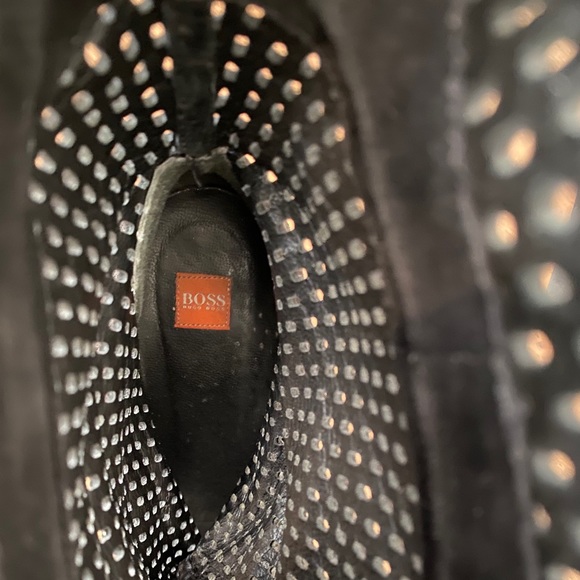 Hugo Boss  Booties size 8 - Picture 6 of 6